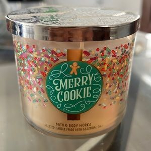 Bath & Body Works Merry Cookie Candle